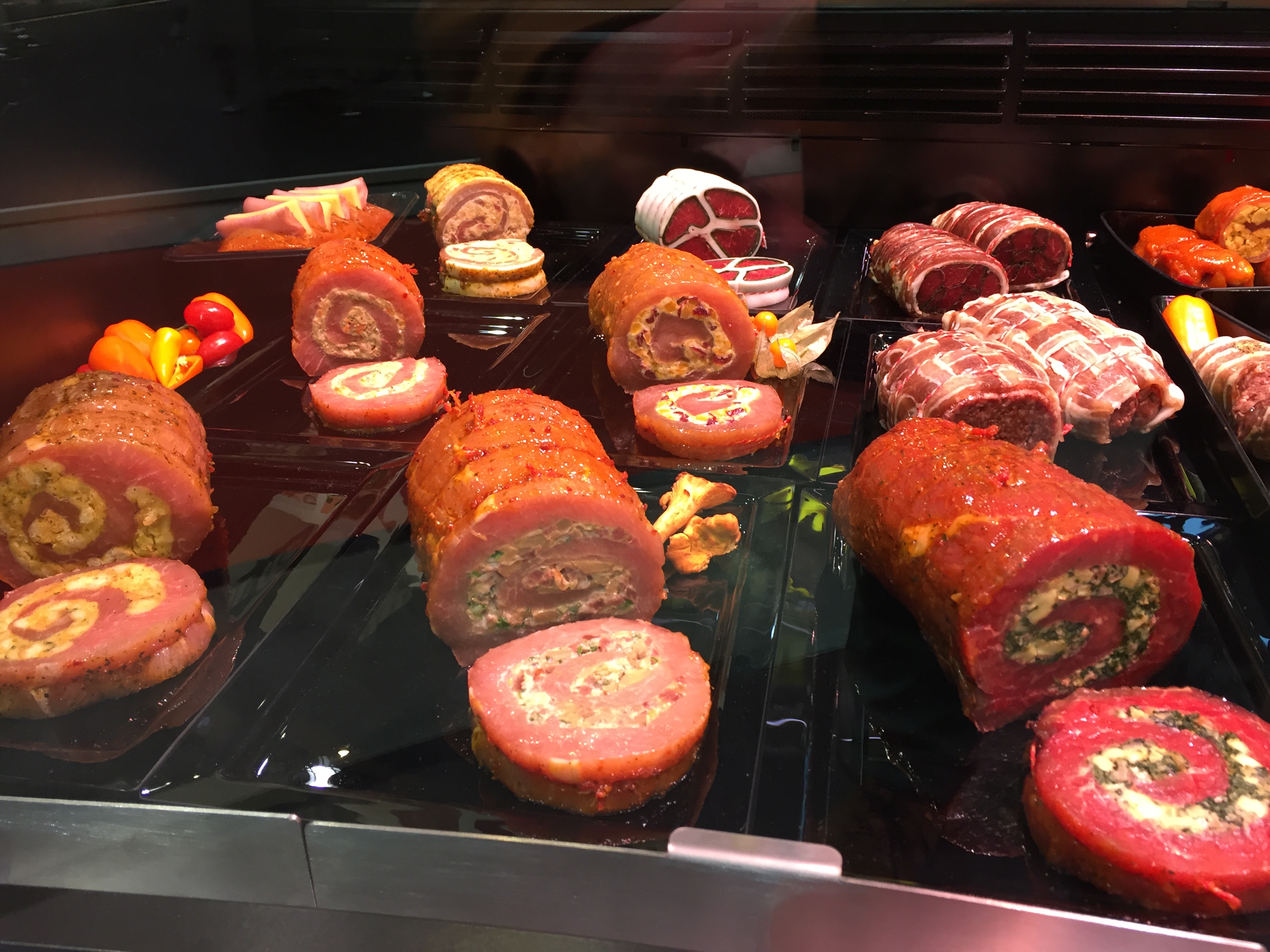 Klicke auf die Grafik für eine vergrößerte Ansicht

Name: GefuÌˆllter Schweinebraten.JPG
Ansichten: 14664
Größe: 2,00 MB
ID: 36660